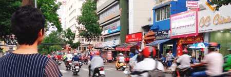 【ベトナム転職体験談】“上京”感覚でベトナムへ　ITの知識を生かしヘルプデスクに転身