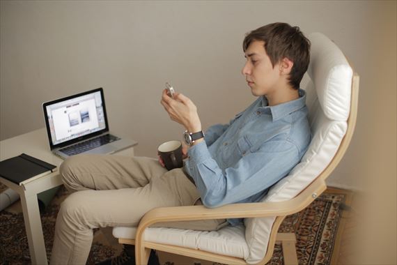 イヤホンでシャッターが切れるって知ってた!?　iPhoneの便利な裏ワザ集のイメージ画像1